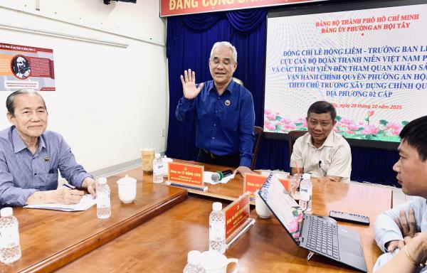 BAN LIÊN LẠC CỰU CÁN BỘ ĐOÀN PHÍA NAM KHẢO SÁT VIỆC VẬN HÀNH CHÍNH QUYỀN 2 CẤP TẠI PHƯỜNG AN HỘI TÂY.