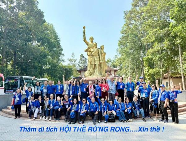 LƯU LUYẾN CHIA TAY ĐOÀN “ HỘI NGỘ TÂY NINH” NHỮNG NGÀY NỒNG ẤM